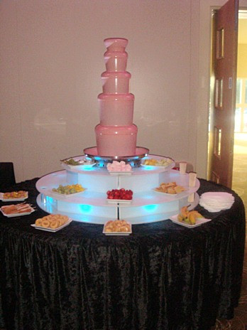 Large Chocolate Fountain Hire Package - Image 3